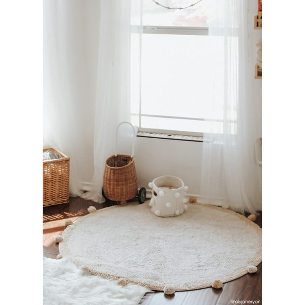 Бежов ръчно изработен памучен детски килим подходящ за пране ø120 cm Bubbly Honey – Lorena Canals-image-1