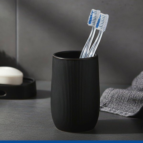 Зелена керамична чаша за четки за зъби Fablo – Wenko-image-1