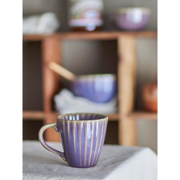 Тъмнолилава глинена чаша 220 ml Latina – Bloomingville-image-1