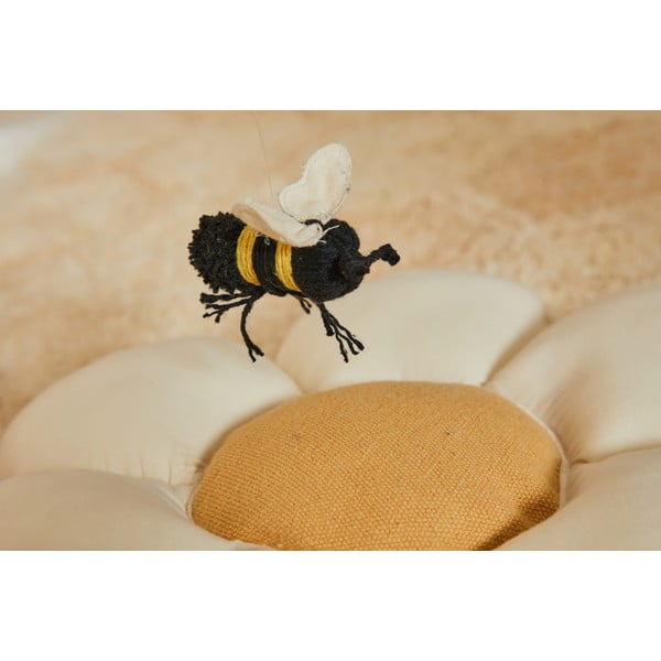 Детска възглавница Little Daisy – Lorena Canals-image-4