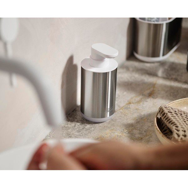 Диспенсер за сапун от неръждаема стомана в сребрист цвят 300 ml Duo Steel – Joseph Joseph-image-1