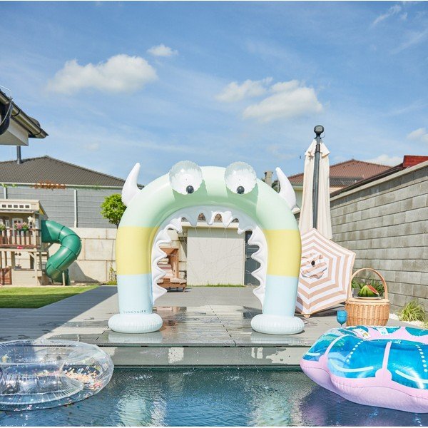 Надуваем градински разпръсквач Monty the Monster Giant - Sunnylife-image-1