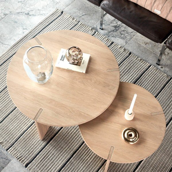 Кръгла масичка за кафе от масивен дъб в естествен цвят ø 90 cm Oy – OYOY Living Design-image-1