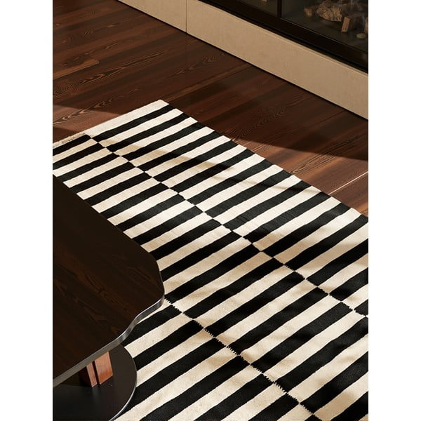 Черно-бял двустранен ръчно изработен вълнен килим 120x180 cm Donna – Hanse Home-image-3