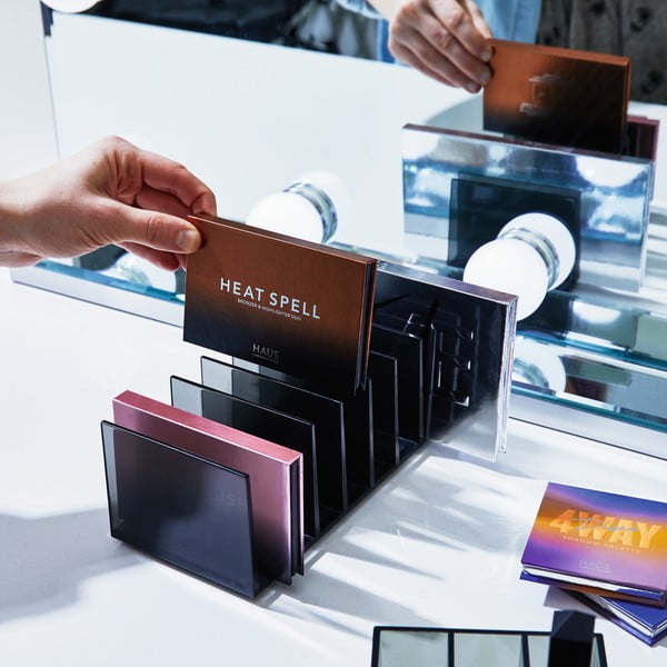 Матово черен органайзер за козметика за баня от рециклирана пластмаса Palette Station - iDesign-image-1