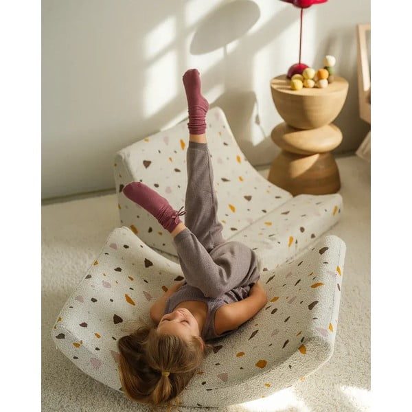 Бял детски стол от букле и шенил Terrazzo Moon – Wigiwama-image-1