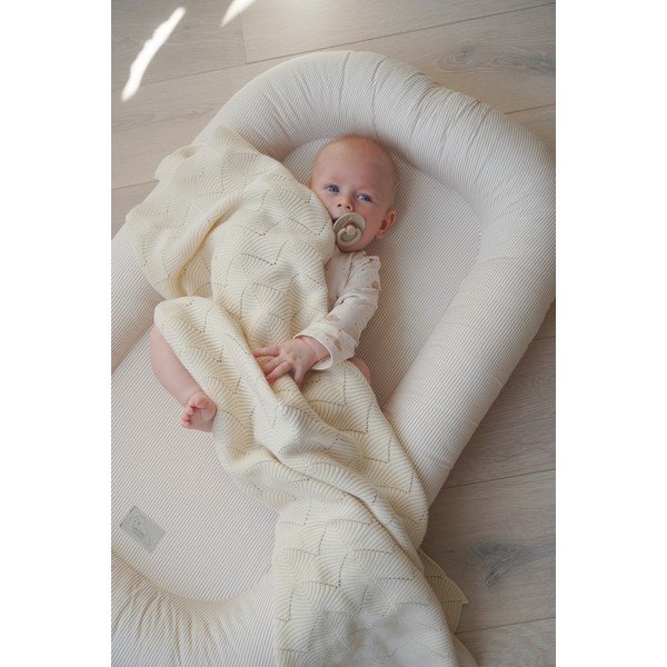 Бежово гнездо за бебе 52x84 cm Classic Stripes Camel – Cam Cam Copenhagen-image-1