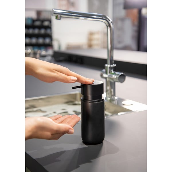 Черен керамичен дозатор за сапун Black Outdoor Kitchen Silo - Wenko-image-2