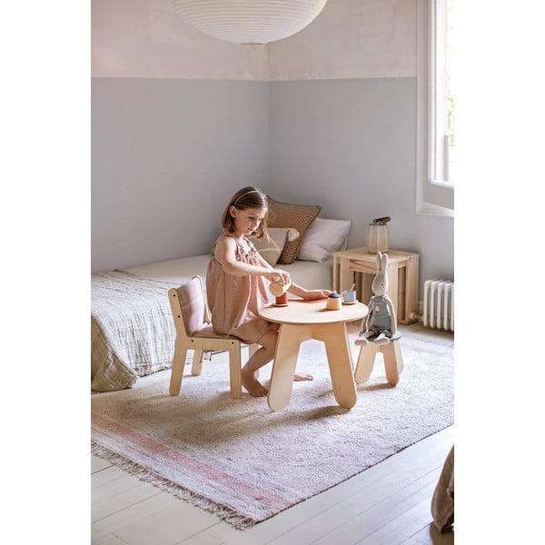 Детски стол в светлорозов и естествен цвят Vintage Nude – Lorena Canals-image-4