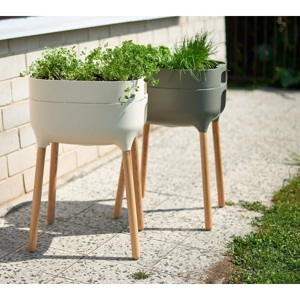 Пластмасов самонапояващ се съд за отглеждане на растения Urbalive – Plastia-image-1