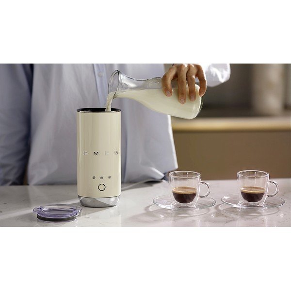 Кремав пластмасов електрически миксер за мляко 120 ml – SMEG-image-2