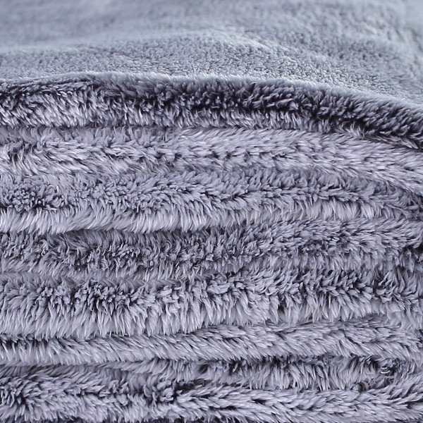 Fluff Одеяло от микрофибър в сив цвят, 220 x 240 cm - DecoKing-image-2