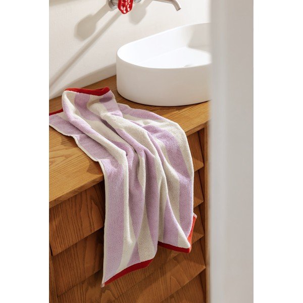 Памучна хавлиена кърпа от тери в цвят лавандула/кремава 70x140 cm Gobo – noo.ma-image-4