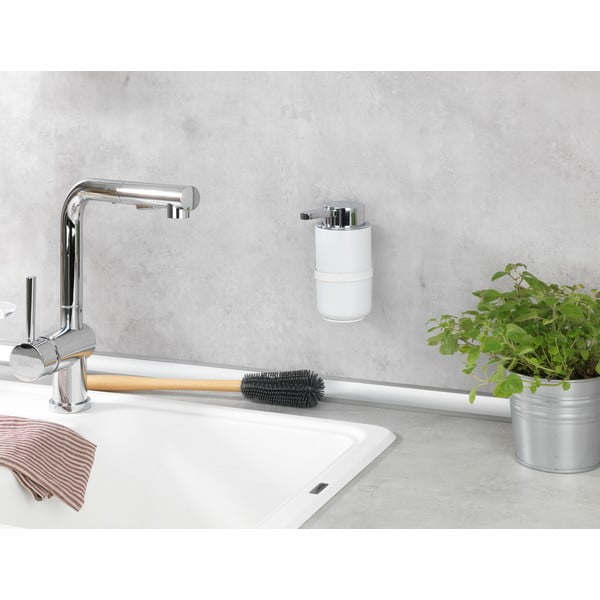 Бял самозадържащ се керамичен дозатор за сапун 0,25 л Woya - Wenko-image-1