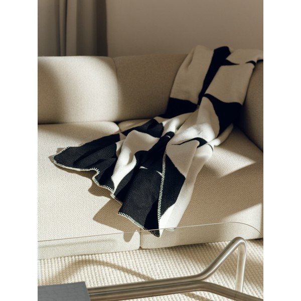 Черно/кремаво одеяло 150x200 cm Tul – noo.ma-image-1