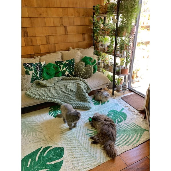 Зелен и кремав ръчно изработен памучен детски килим подходящ за пране 140x200 cm Tropical Green – Lorena Canals-image-1