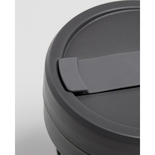 Антрацитно сива сгъваема чаша за пътуване Carbon, 710 ml Titan - Stojo-image-4