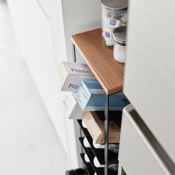 Черен метален стелаж за вино брой бутилки 16 20x88,5x19 cm Tower – YAMAZAKI-image-2