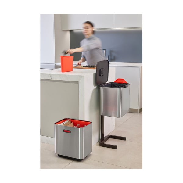 Стоманен контейнер за отпадъци в сребристо 60 л Totem Max - Joseph Joseph-image-4