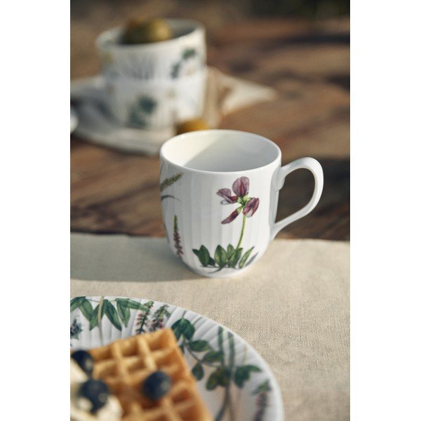 Бяла порцеланова чаша 330 ml Hammershøi Summer – Kähler Design-image-2