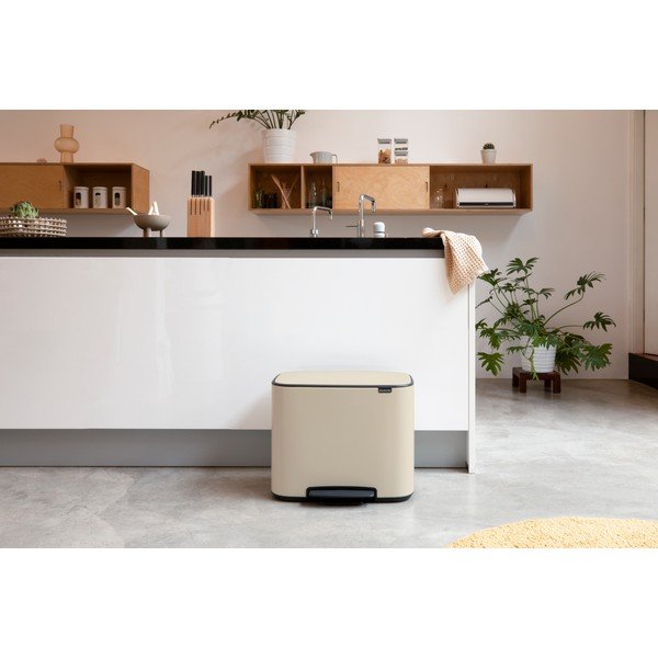 Бежово стоманено кошче за боклук с педал 36 l Bo – Brabantia-image-1