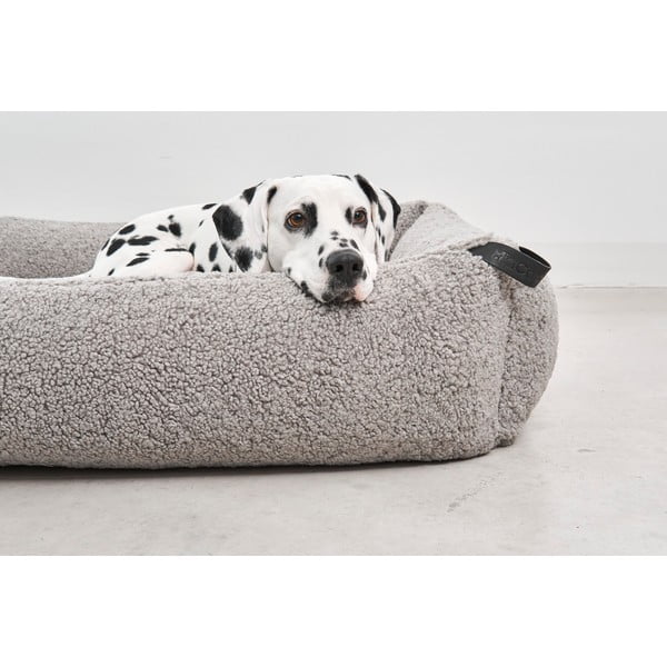 Сиво легло за куче от плат букле 55x70 cm Senso Pebble S – MiaCara-image-1