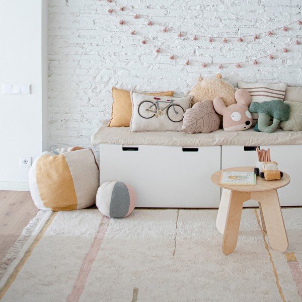 Детска възглавница Ball – Lorena Canals-image-3