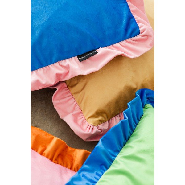 Декоративна възглавница от кадифе 55x55 cm - Really Nice Things-image-2