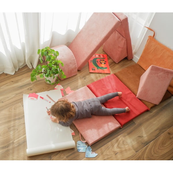 Светлорозово велурено игрище от пяна 75x41x7 cm Bloque Montessori – Little Nice Things-image-4
