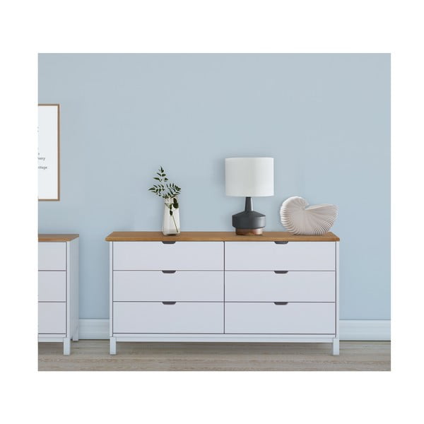 Бял нисък скрин от масивен бор 150x75 cm Post – Støraa-image-1