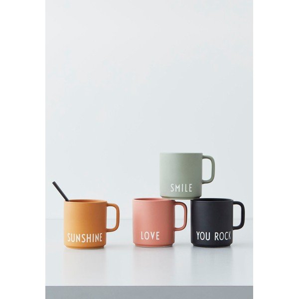 Розова порцеланова чаша Love - Design Letters-image-3