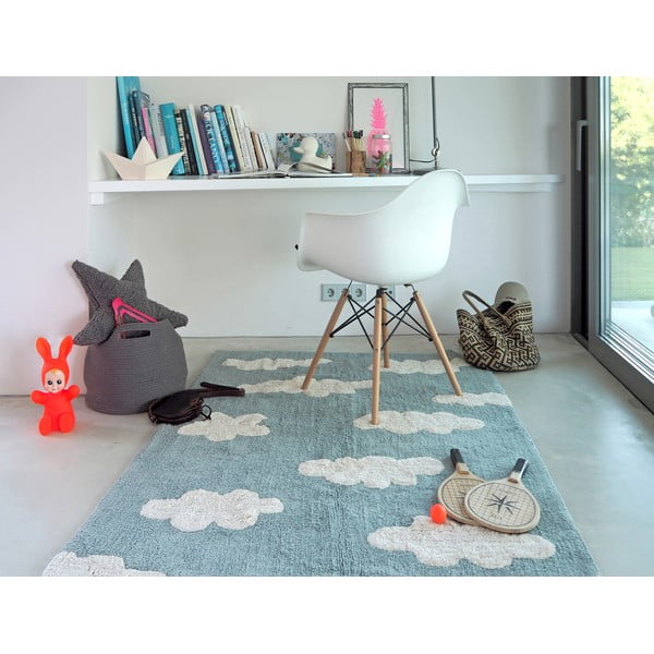 Син ръчно изработен памучен детски килим подходящ за пране 120x160 cm Clouds Vintage Blue – Lorena Canals-image-1