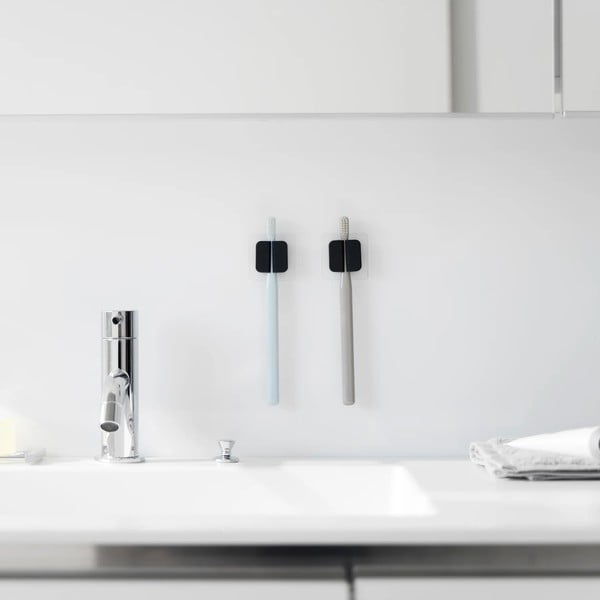 Черни силиконови мултифункционални държачи в комплект от 2 бр. Film Hook – YAMAZAKI-image-1