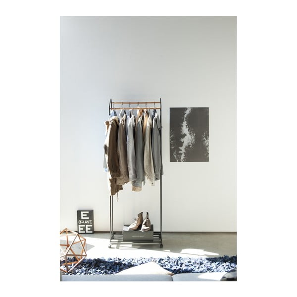 Черна метална стойка за дрехи на колелца Tower – YAMAZAKI-image-1