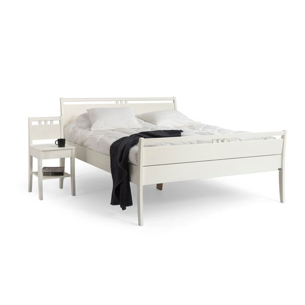 Bílá ručně vyráběná postel z masivního březového dřeva Kiteen Joki, 160 x 200 cm