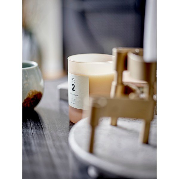 Ароматната свещ с време на горене 50 h No. 2 Green Gardenia - ILLUME x Bloomingville-image-4