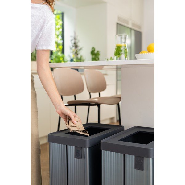 Сиво кошче за боклук за рециклиране от рециклирана пластмаса 54 l Verto Recycle – Curver-image-4