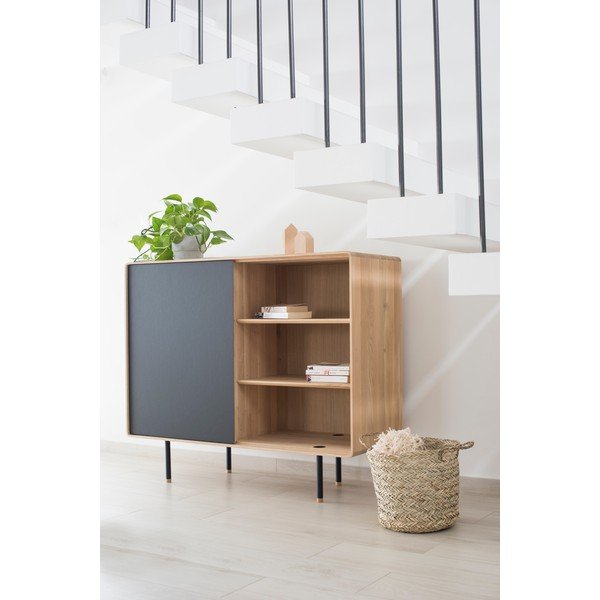 Черен/естествен нисък скрин от масивен дъб 118x100 cm Fina – Gazzda-image-1