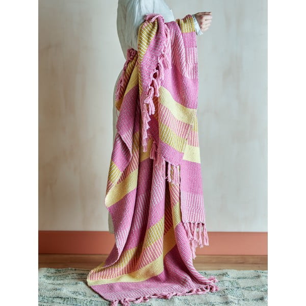 Жълто/розово одеяло от рециклиран памук 130x160 cm Isnel – Bloomingville-image-1