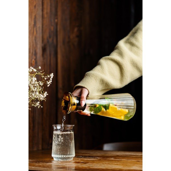 Стъклена гарафа 900 ml Mia – Vialli Design-image-3