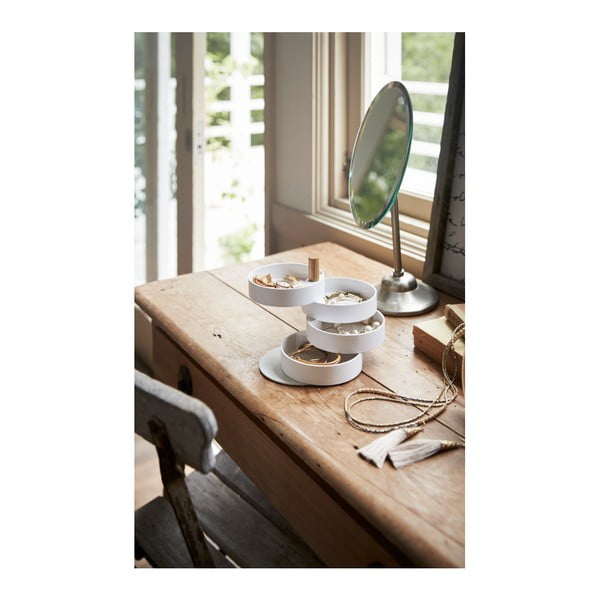 Бяла кутия за бижута с детайли от букова дървесина Tosca - YAMAZAKI-image-2