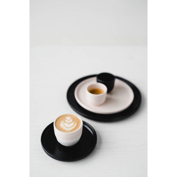 Десертна чиния от черен фаянс, ø 17 cm Luna - ÅOOMI-image-3