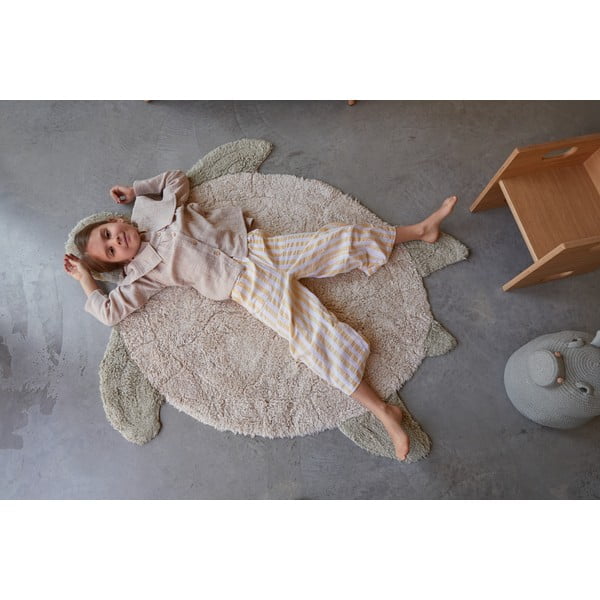 Бежов ръчно изработен памучен детски килим подходящ за пране 110x130 cm Sea Turtle – Lorena Canals-image-4