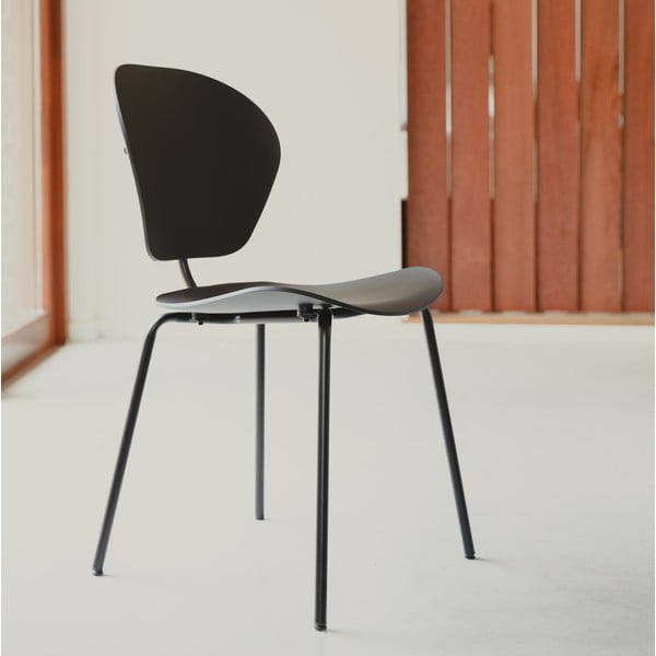 Черен трапезен стол The Ocean – Zuiver-image-1