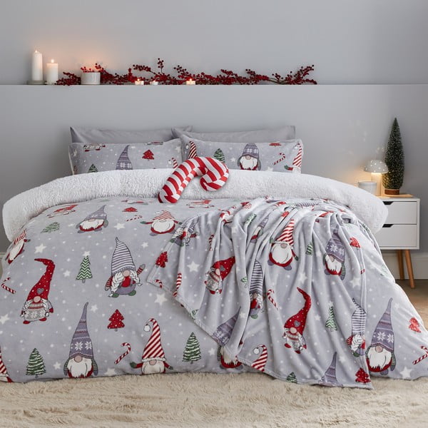 Сиво двойно  спално бельо от микроплюш 200x200 cm Festive Gnomes – Catherine Lansfield