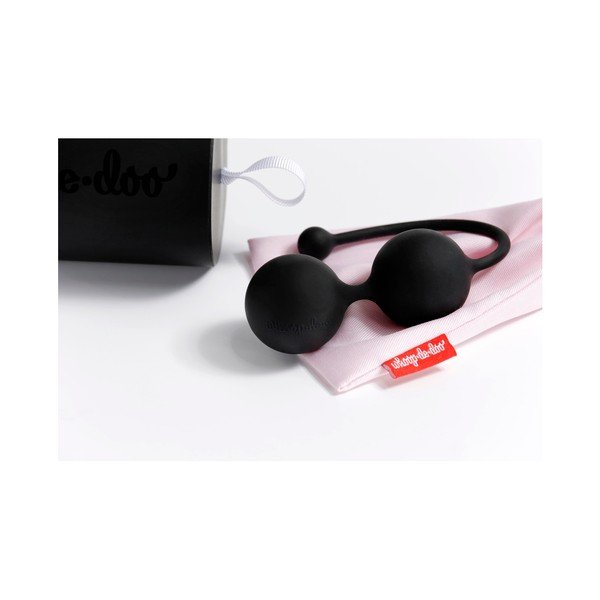 Черни топки Venus с дизайн , 102 г - Whoop.de.doo-image-1