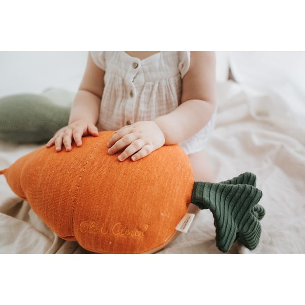 Детска възглавница Cathy the Carrot – Lorena Canals-image-3