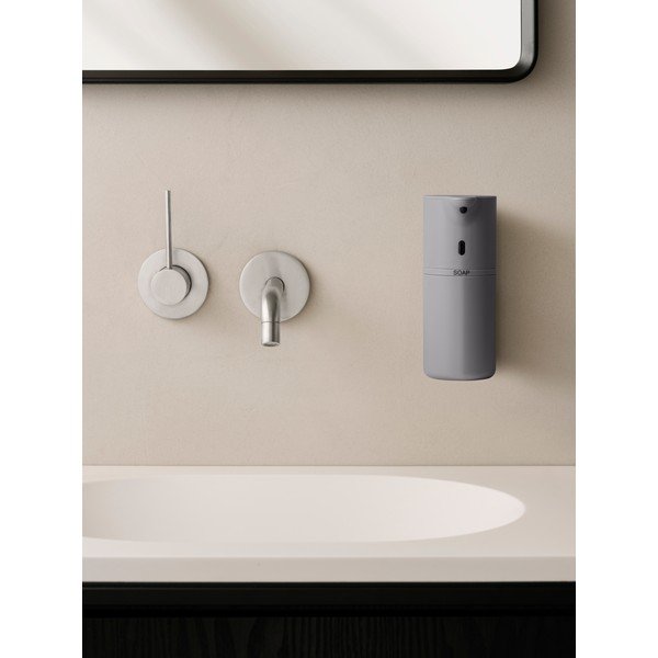 Сив стенен безконтактен пластмасов дозатор за сапун 260 ml Fineo - Blomus-image-1
