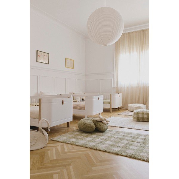 Зелен ръчно изработен памучен детски килим подходящ за пране 90x120 cm Vichy – Lorena Canals-image-1