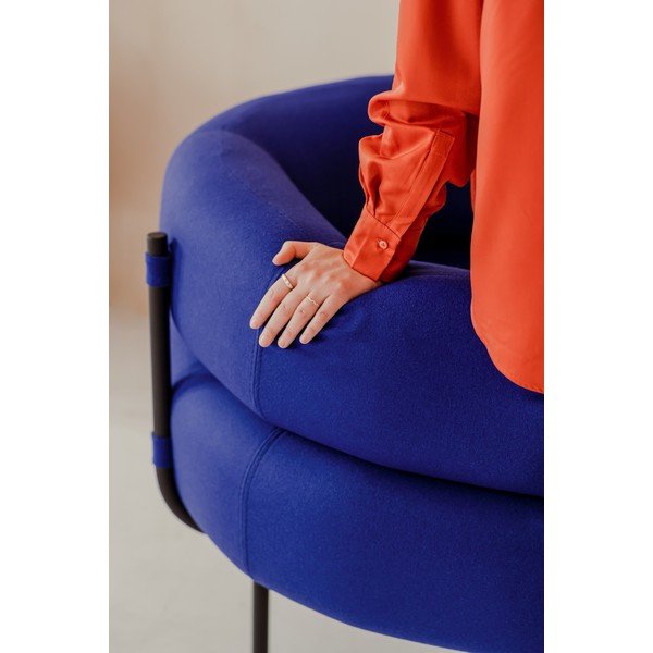 Синьо  вълнено кресло Ubi – noo.ma-image-4